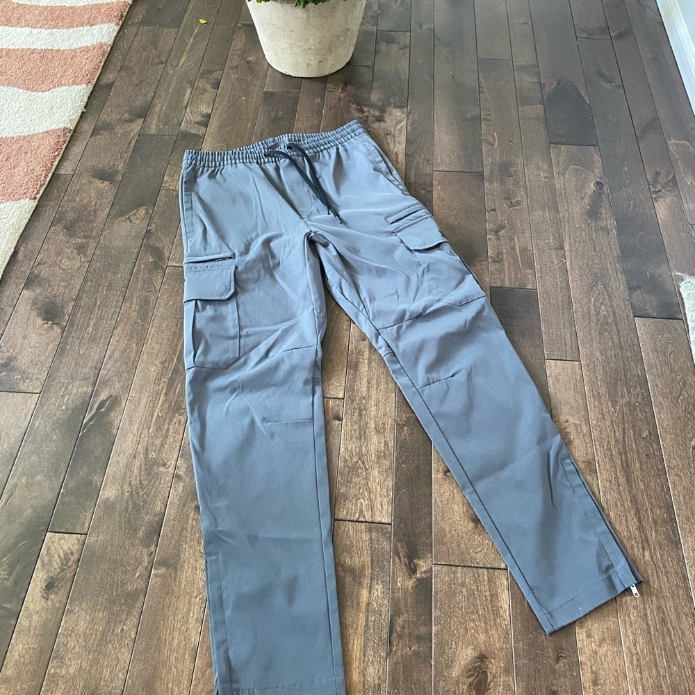 Men's Gray Cargo Pants